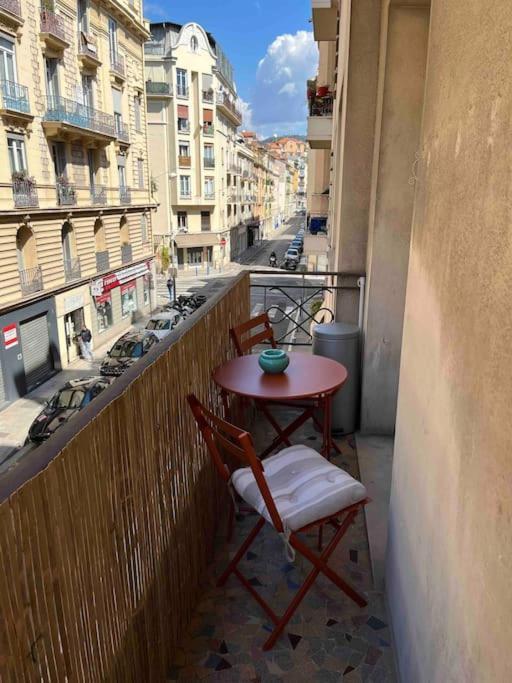 Apartment Atypique Et Original Nice